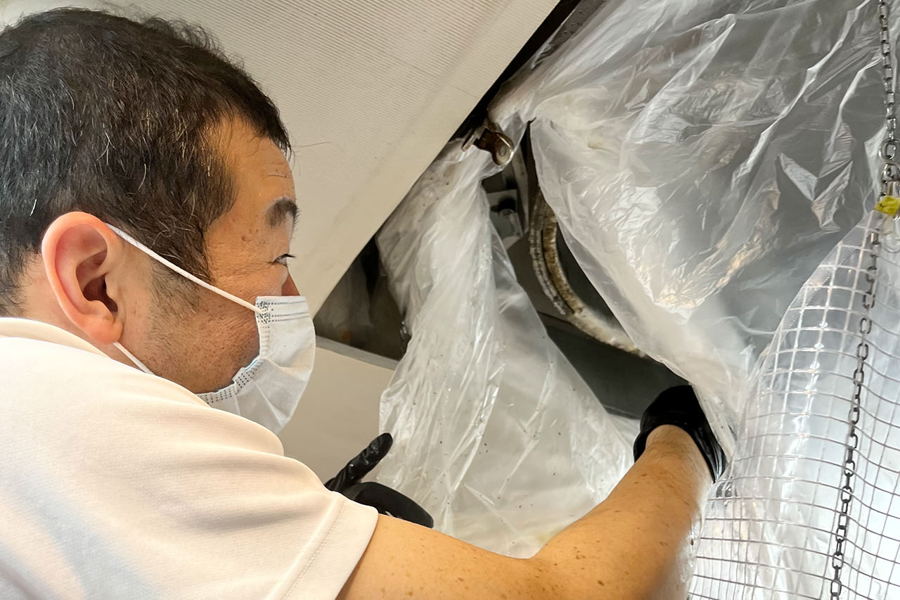業務用エアコン内部洗浄実施